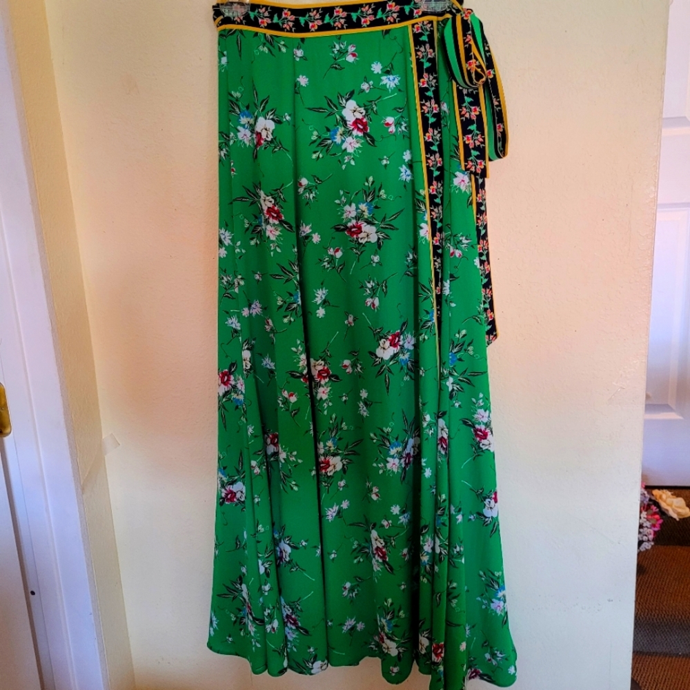 Floral skirt